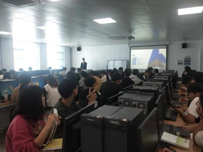 訊方&山職新一代信息技術首場校內鯤鵬鴻蒙講座圓滿成功，共探計算機信息系統(tǒng)集成新未來